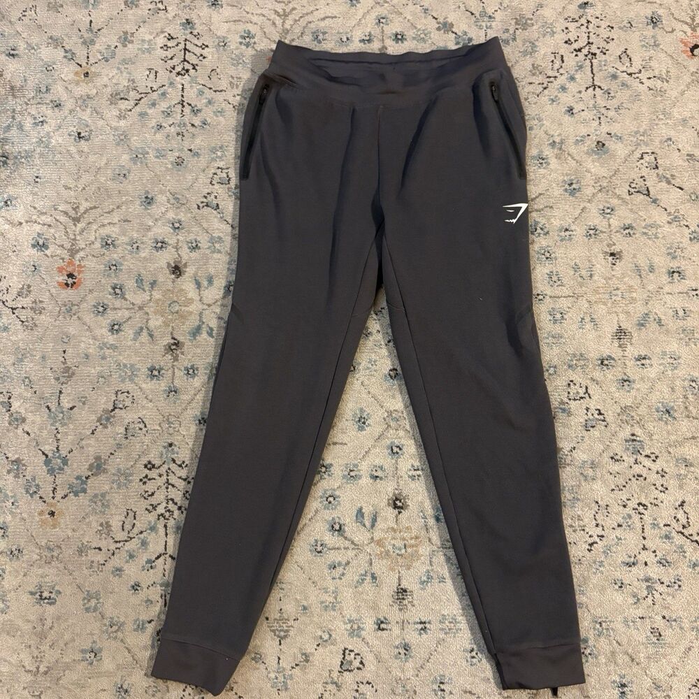 Gymshark Mens M Apex Jogger Pants Tapered Zipper Pocket Athletic Training Gray